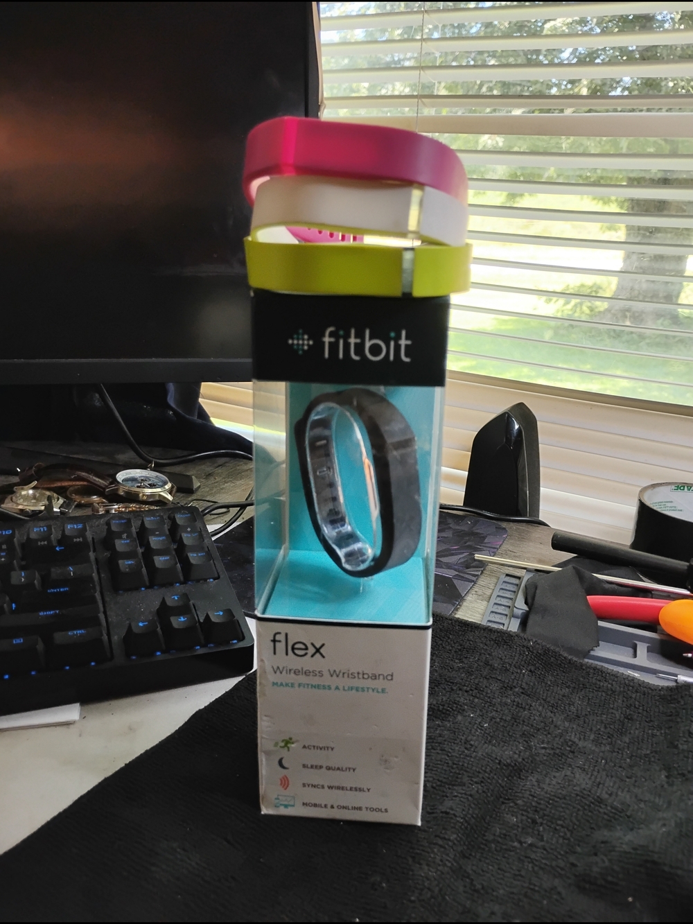 Fitbit Flex Wireless Wristband - Pink/White/Yellow Bands